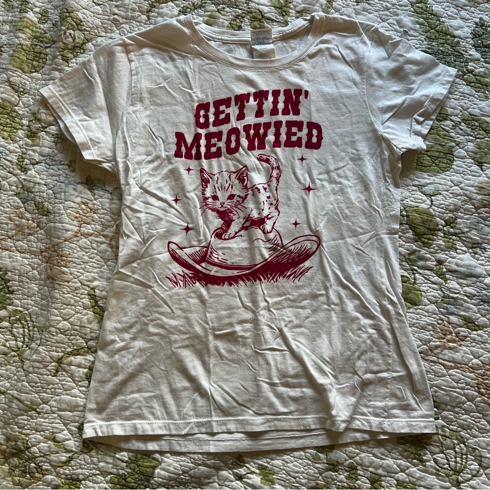 Cat bachelorette shirt gettin’ meowied